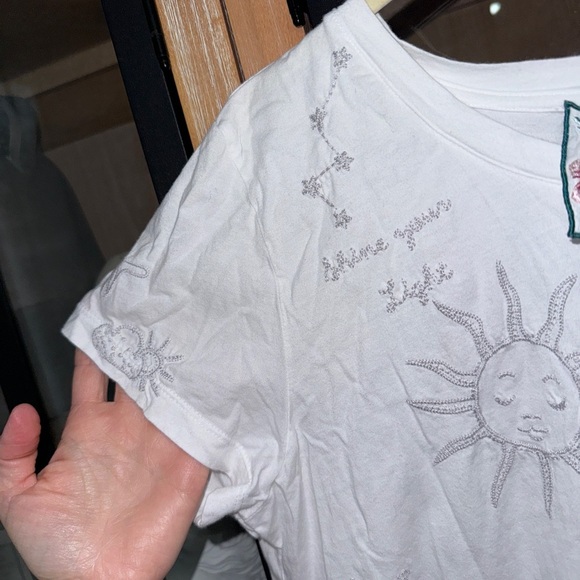 Johnny Was Sovanna embroidered Cap short Sleeve tee crewneck sun moon stars rain - Picture 5 of 8